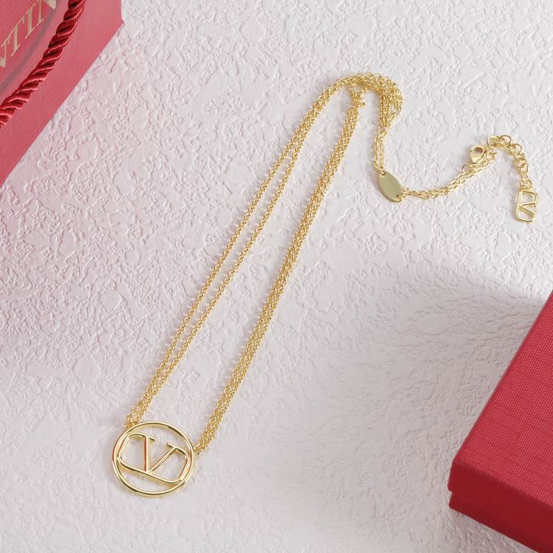 Valentino necklace 05lyx12 (1)
